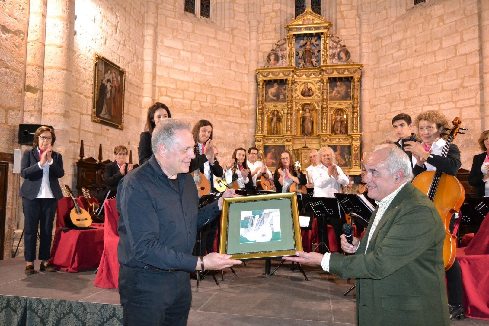 Astudillo vibra con un nuevo ciclo de música de plectro