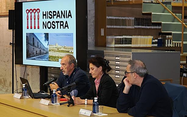 Bárbara Cordero, directora de Hispania Nostra, durante la charla.