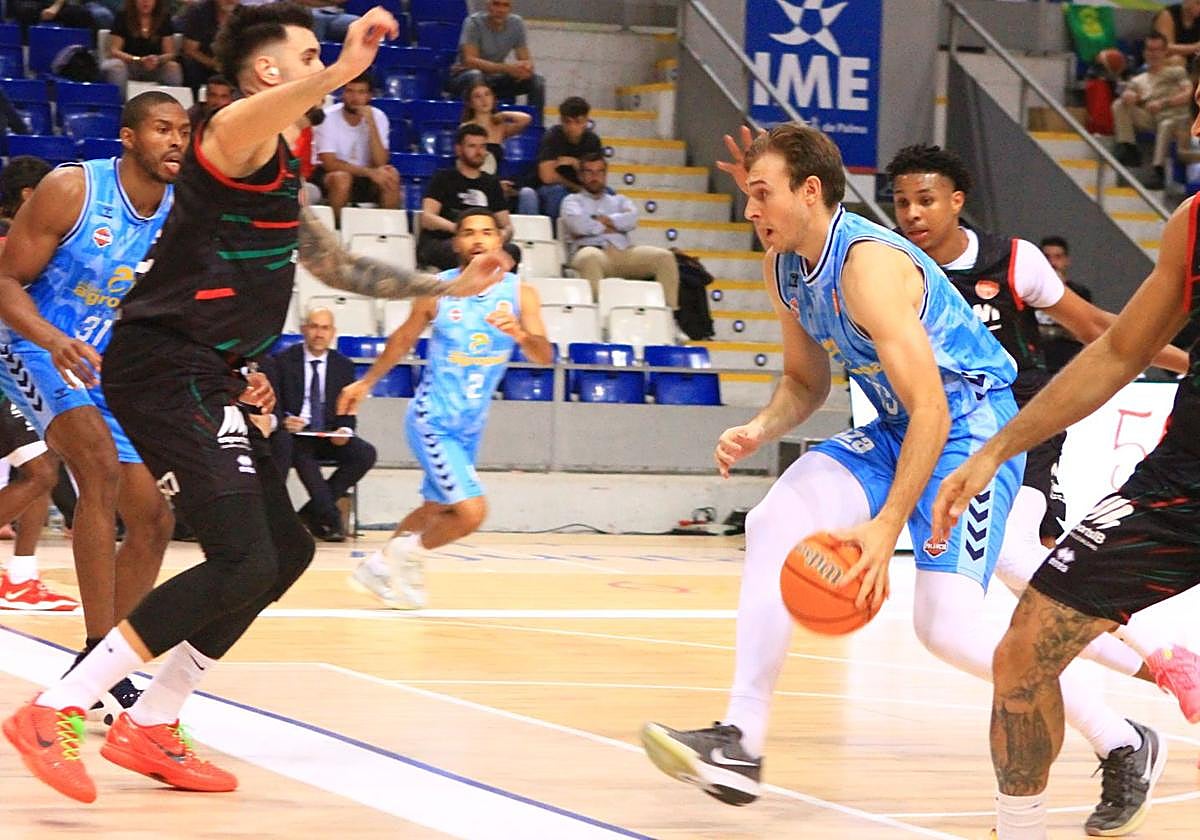 Vrankic, en una acción durante los escasos minutos que disputó ante el Fibwi Palma.