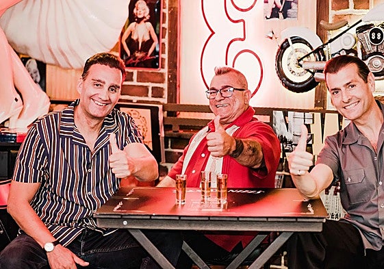 Miembros del grupo Tennessee.