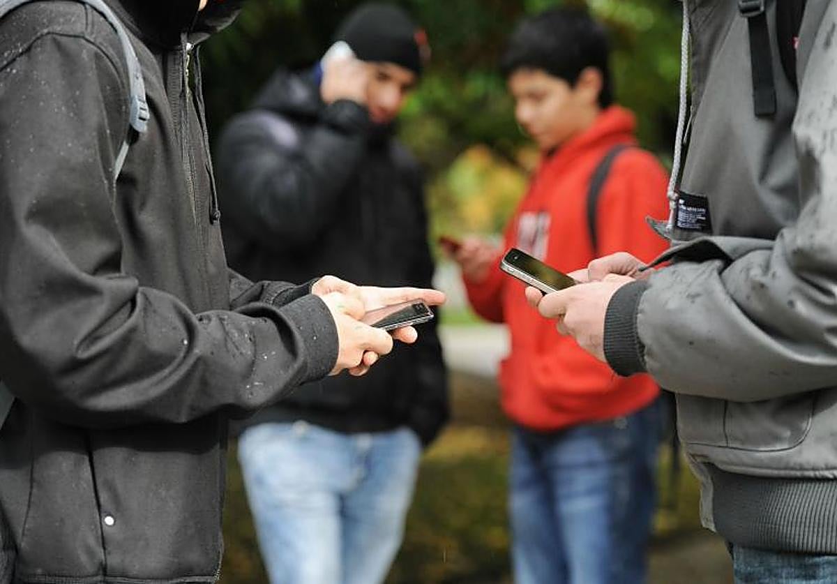 La Fiscalía de Menores de Valladolid alerta sobre la incidencia del mal uso de las tecnologías en el incremento del acoso escolar.