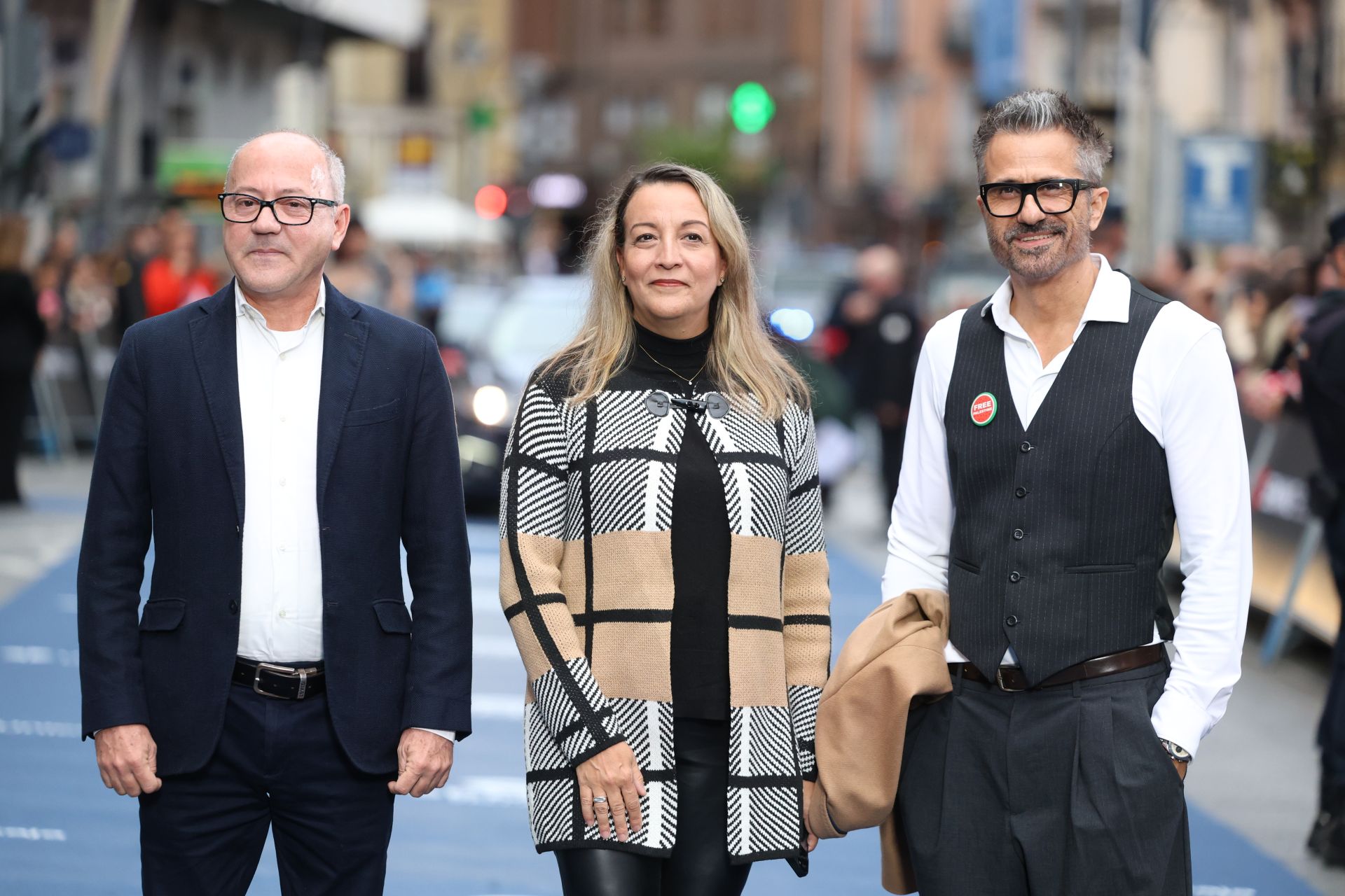 En el centro, la directora Lizt Alfonso y a la derecha, el director Christian Dehugo, de la película 'Mi sueño cubano'.