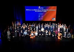 Medalla al Mérito de la Protección Ciudadana al contingente que se desplazó a Valencia por la DANA