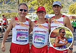 Ismael Mirón, José Serna y Leo Toro. En pequeño, Ismael en la meta de Madeira.