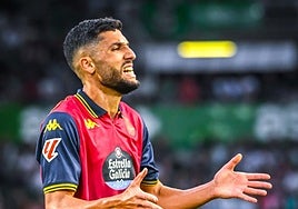 Eddachouri, durante el último partido del Deportivo ante el Racing