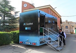 Oficina móvil en Villamartín de Campos.