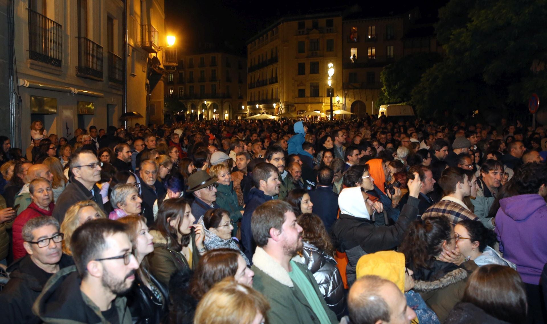 El prodigioso Paso de la Hoja y las sopas del santo, en imágenes