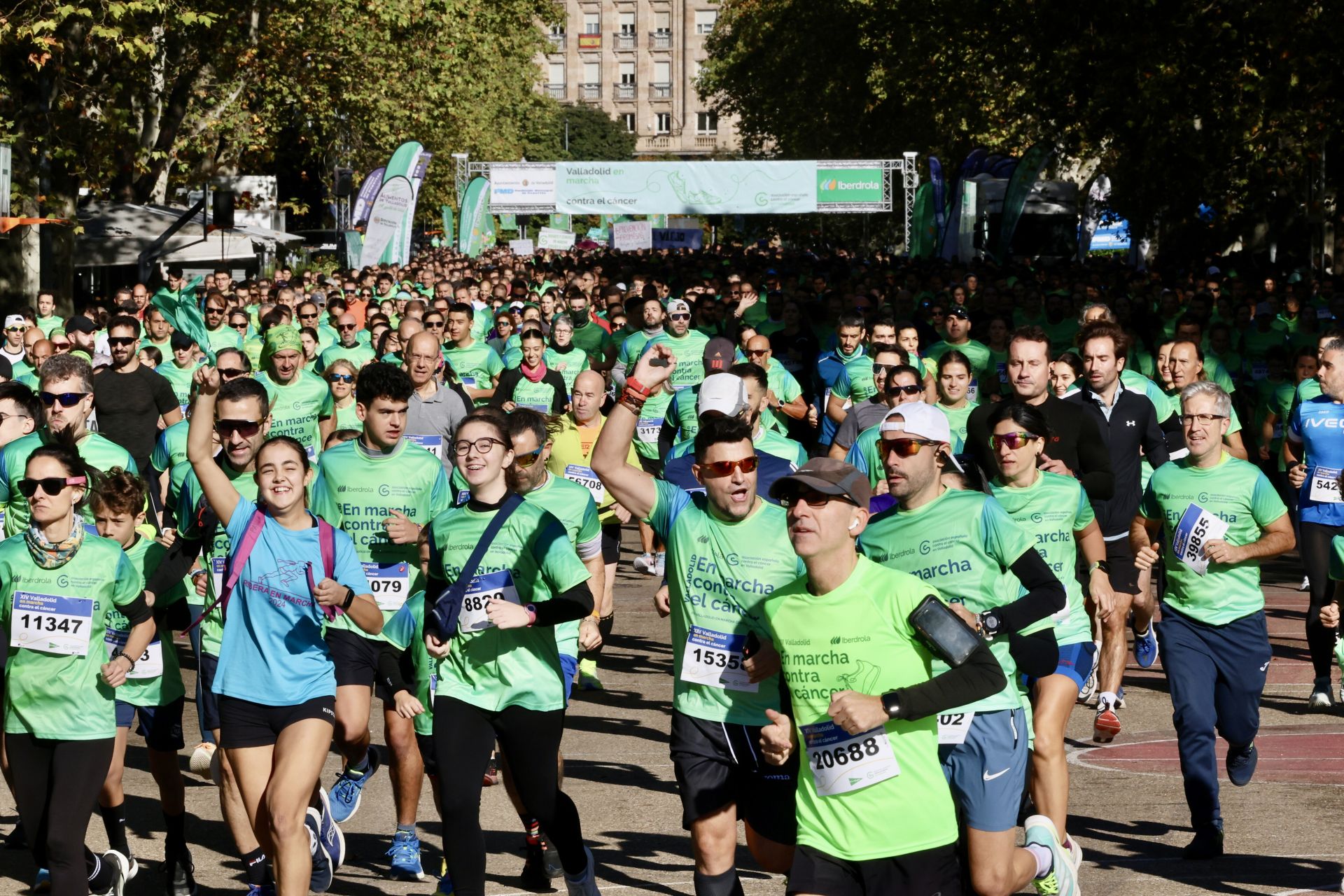 Las imágenes de la Marcha contra el Cáncer 2025