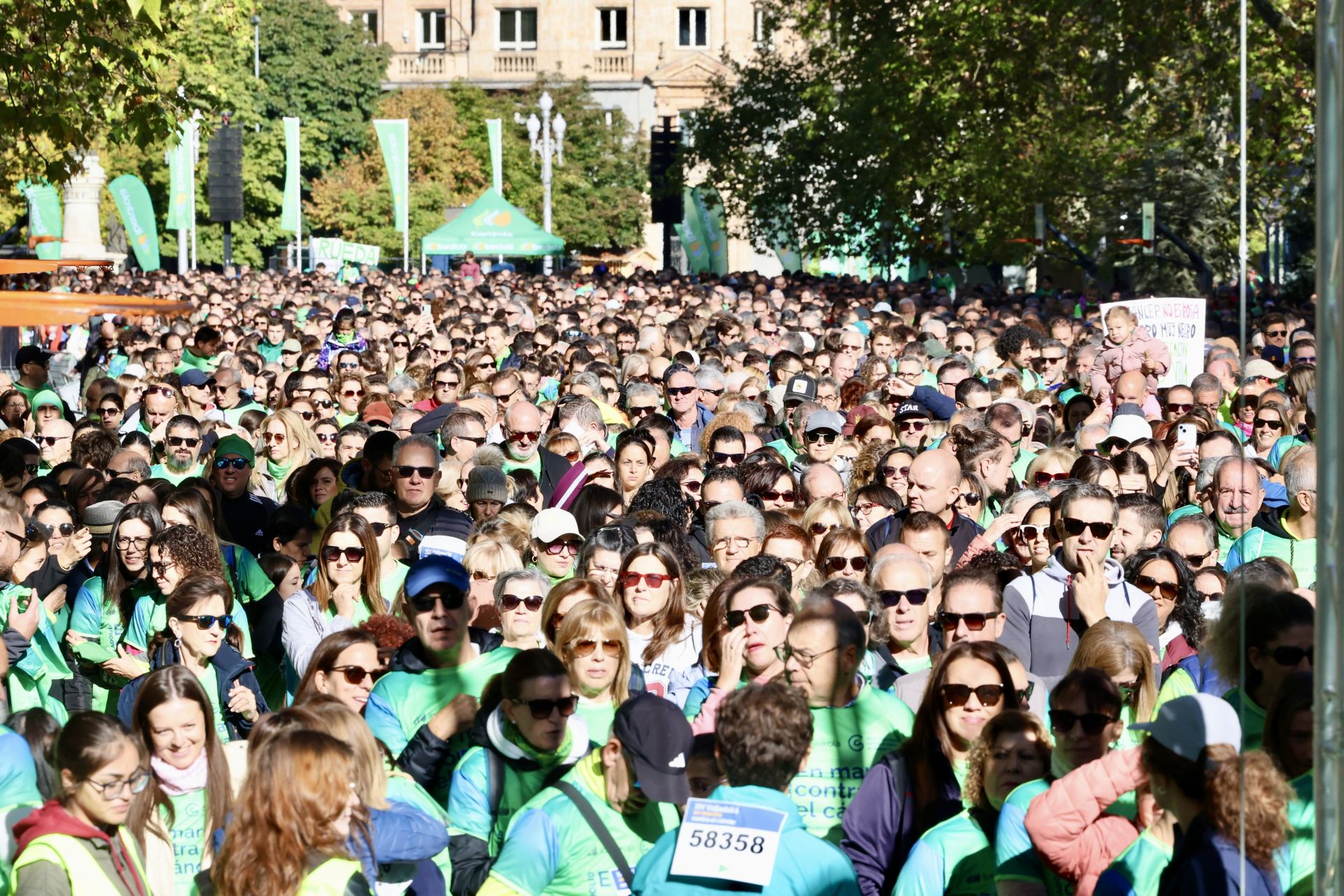 Las imágenes de la Marcha contra el Cáncer 2025