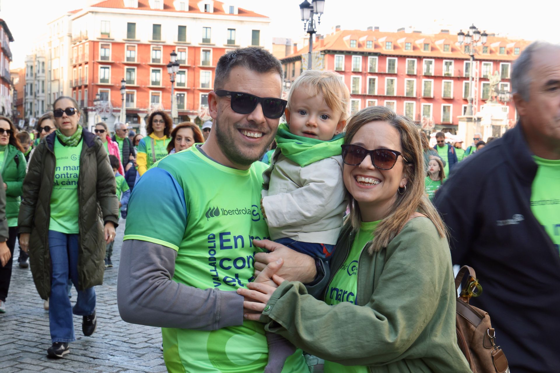 Las imágenes de la Marcha contra el Cáncer 2025