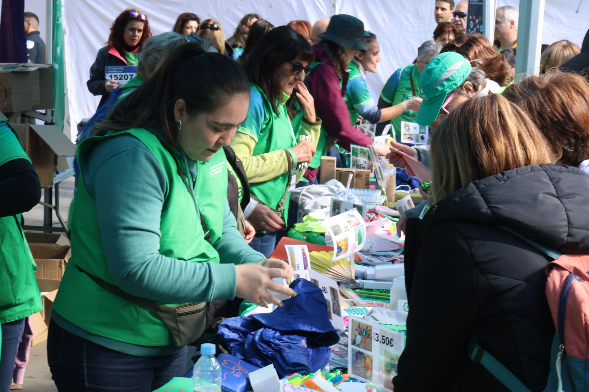 Las imágenes de la Marcha contra el Cáncer 2025
