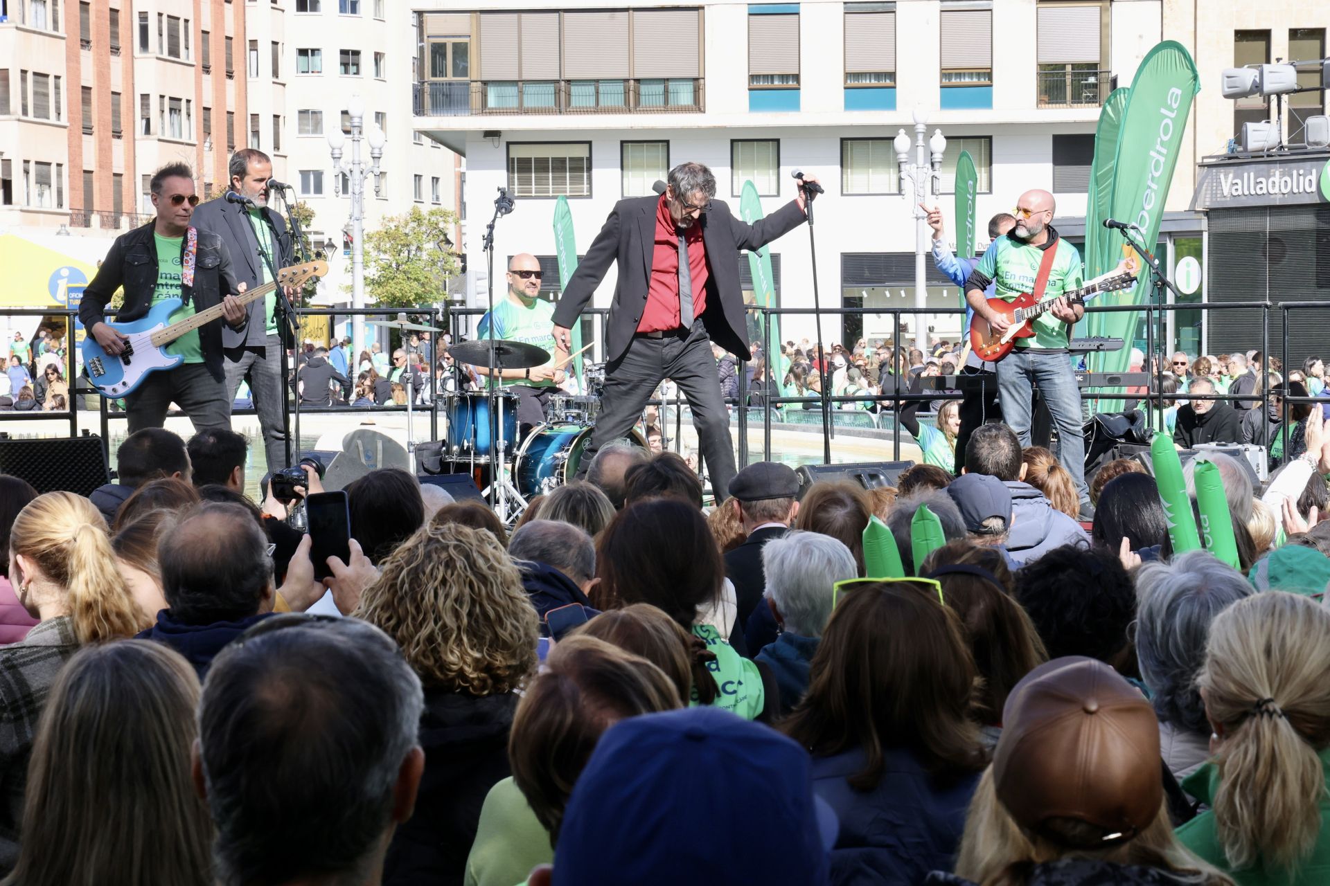 Las imágenes de la Marcha contra el Cáncer 2025