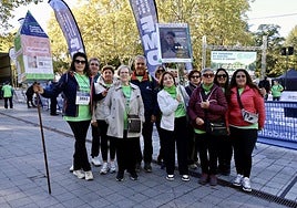 Un nutrido grupo, encabezado por Herminia Merillas (quinta por la derecha) llegó desde Tordesillas.