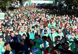 Salida de la marcha contra el cáncer 2025, este domingo, en Valladolid.