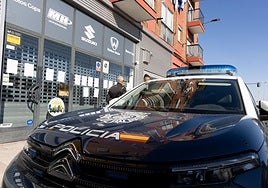 Un coche de la Policía Nacional, en una imagen de archivo.