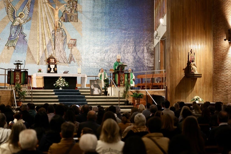La iglesia de las Hermanas Dominicas de la Anunciata reabre sus puertas a la comunidad educativa