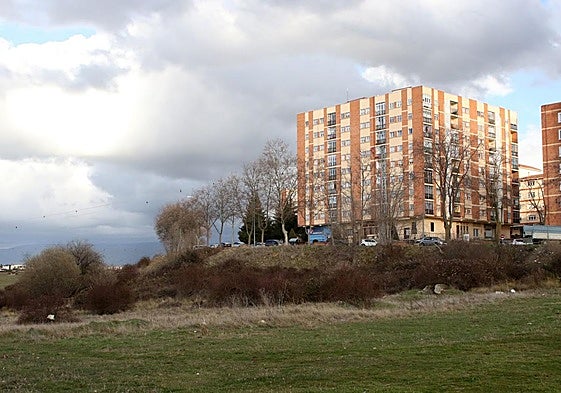 Terrenos sin urbanizar de la calle Tours.