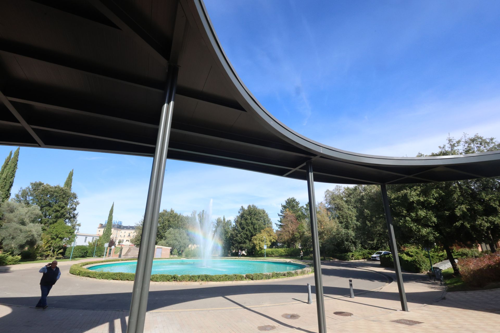 En imágenes la ampliación y reforma del tanatorio de las Contiendas