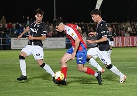 Imágenes de la victoria del Atlético Tordesillas ante el Burgos CF en su histórico debut este martes en la Copa del Rey