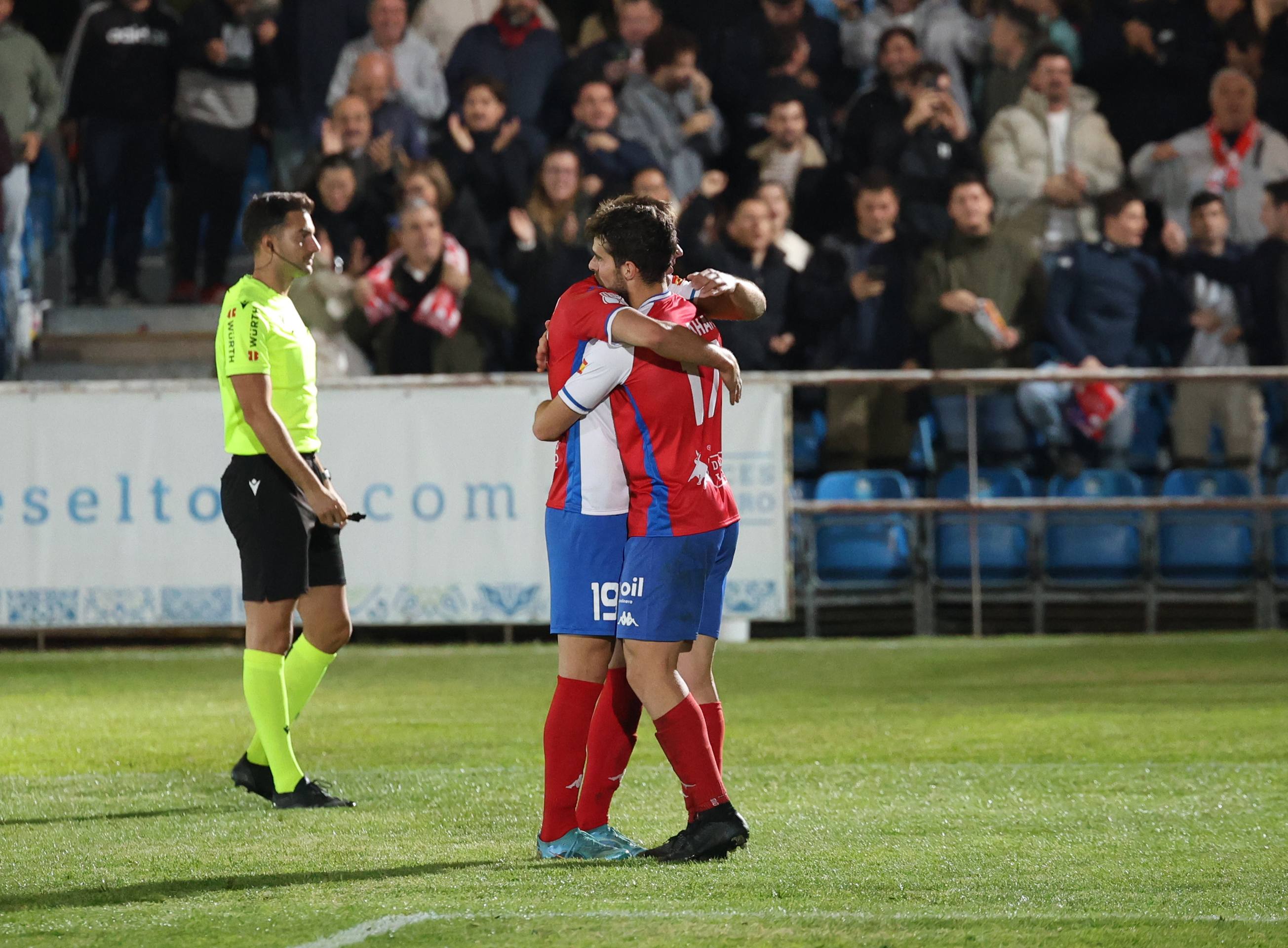 Las imágenes de la derrota del Atlético Tordesillas ante el Burgos CF