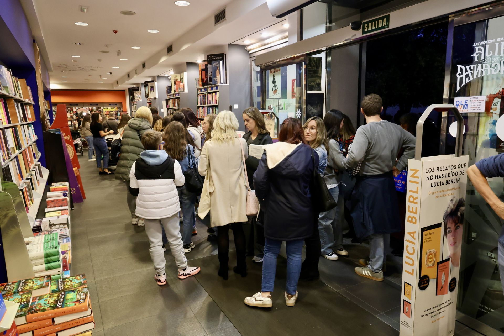 Firma de libros de Javier Castillo en Valladolid