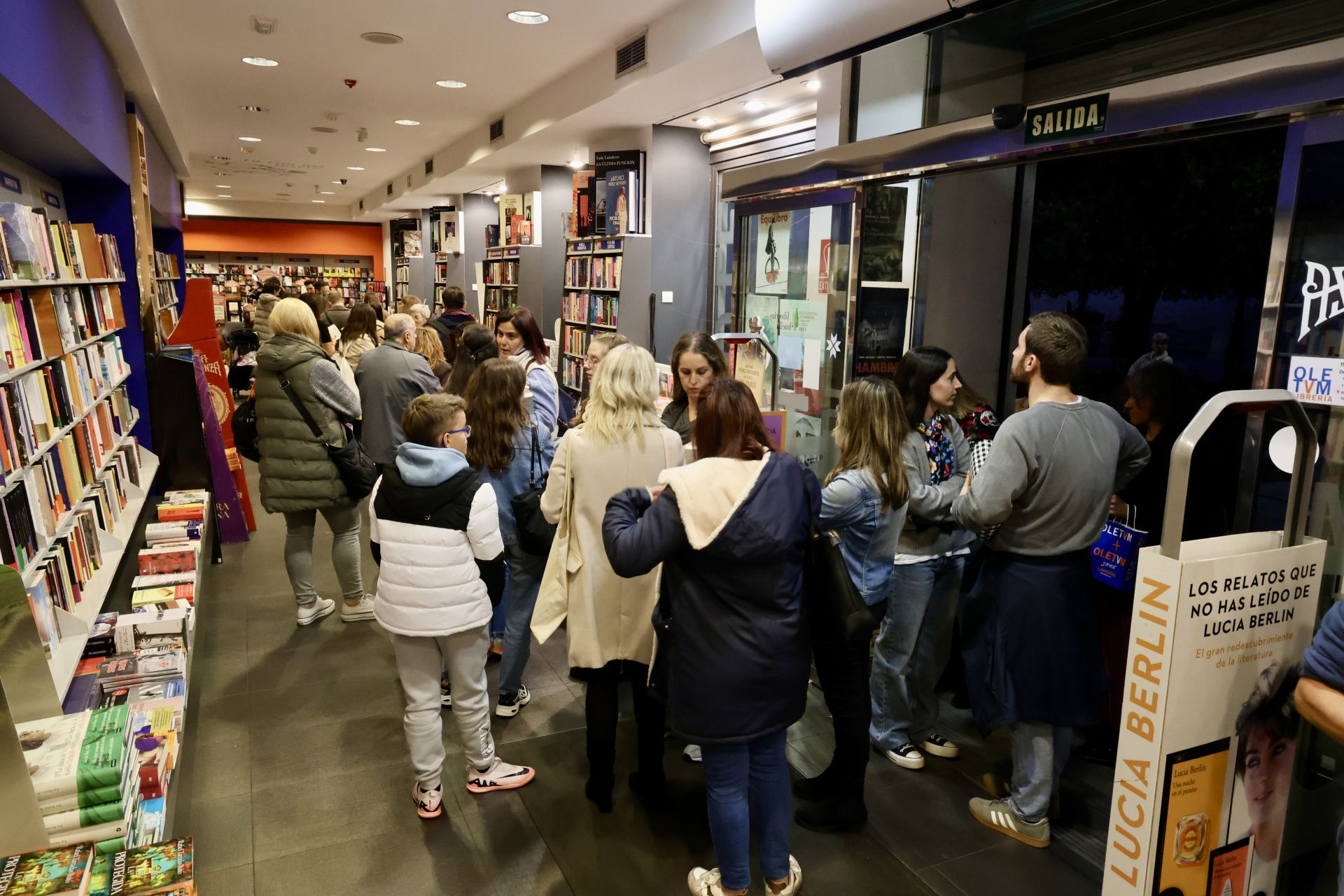 Firma de libros de Javier Castillo en Valladolid