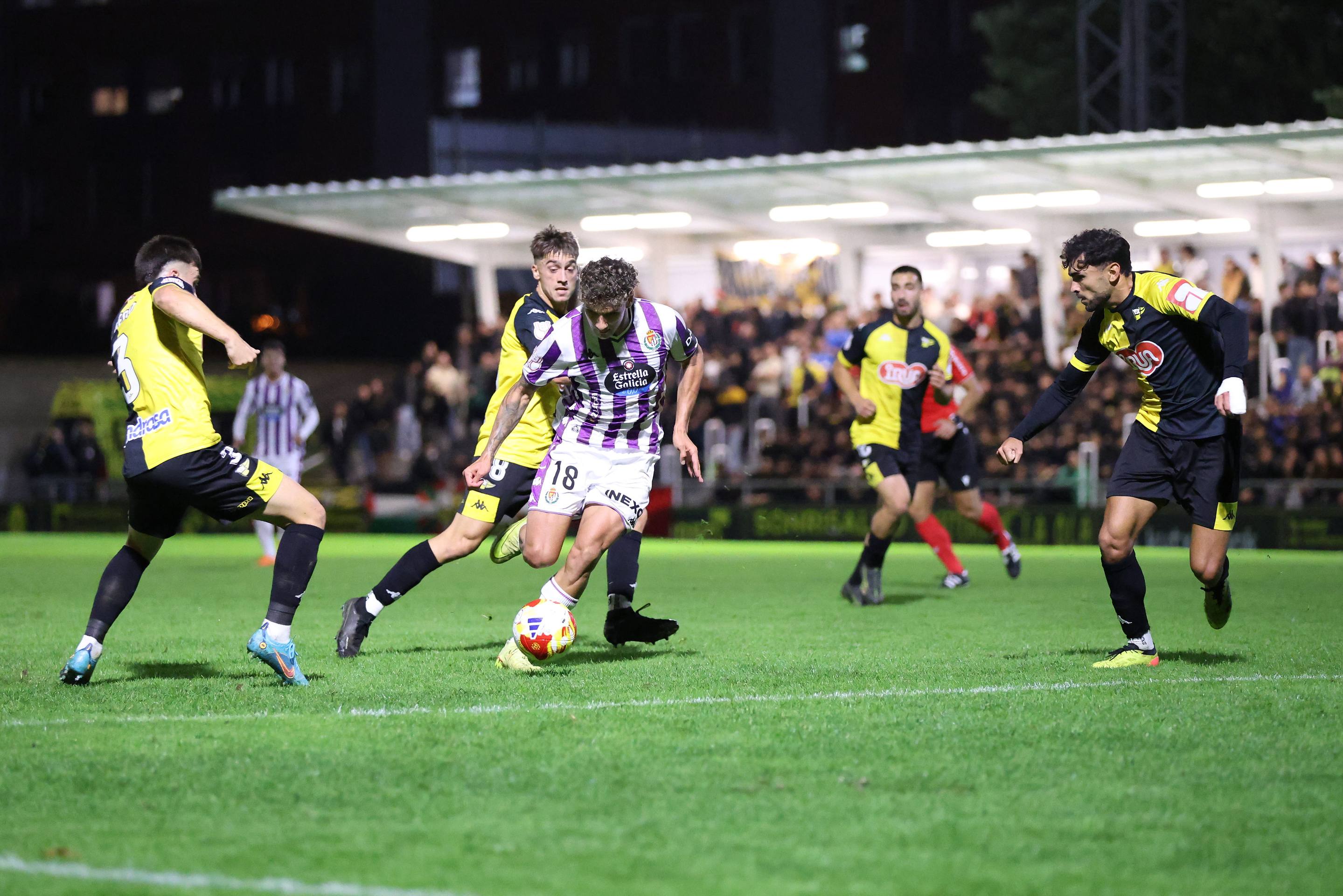 Las imágenes de la bochornosa eliminación del Real Valladolid
