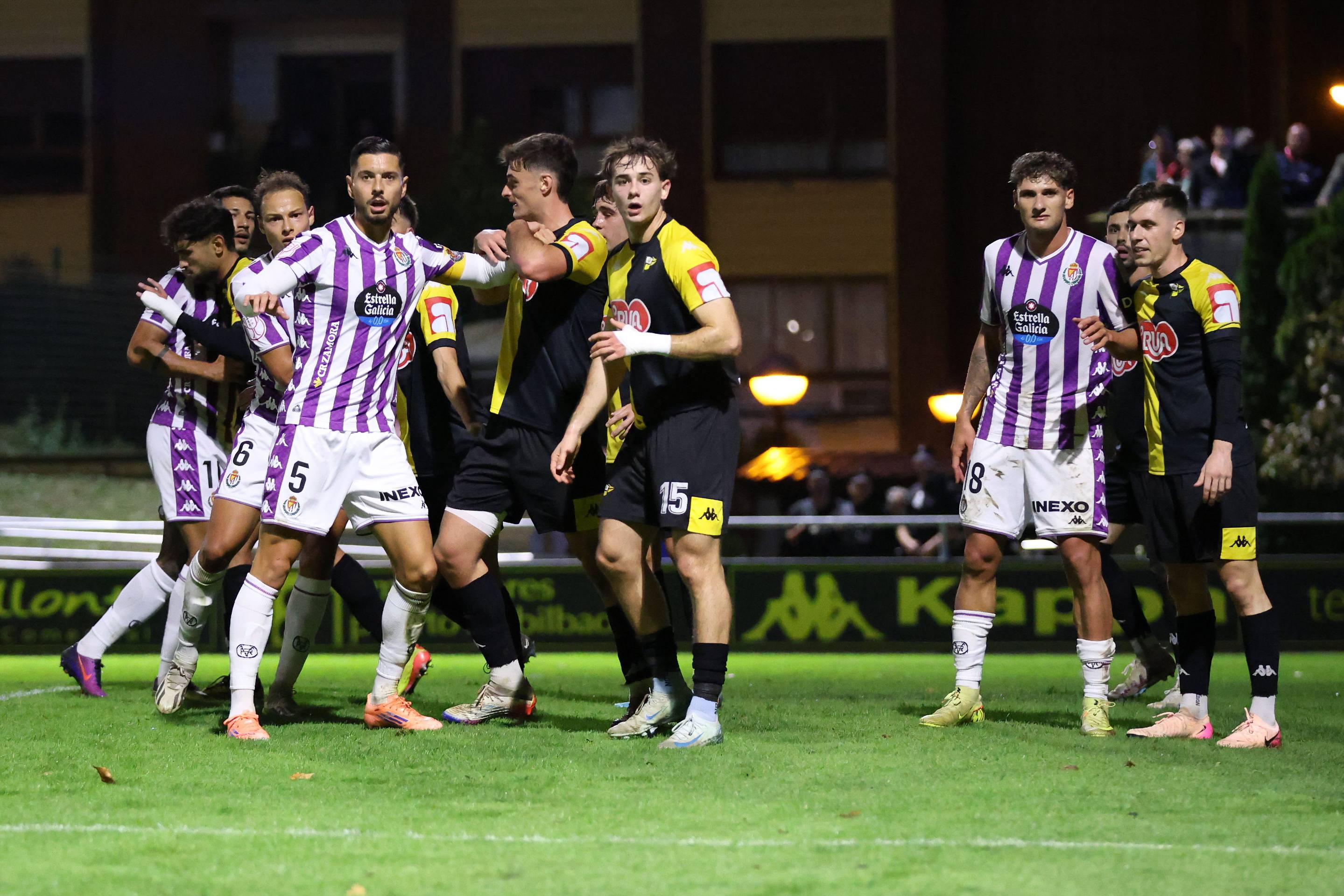 Las imágenes de la bochornosa eliminación del Real Valladolid