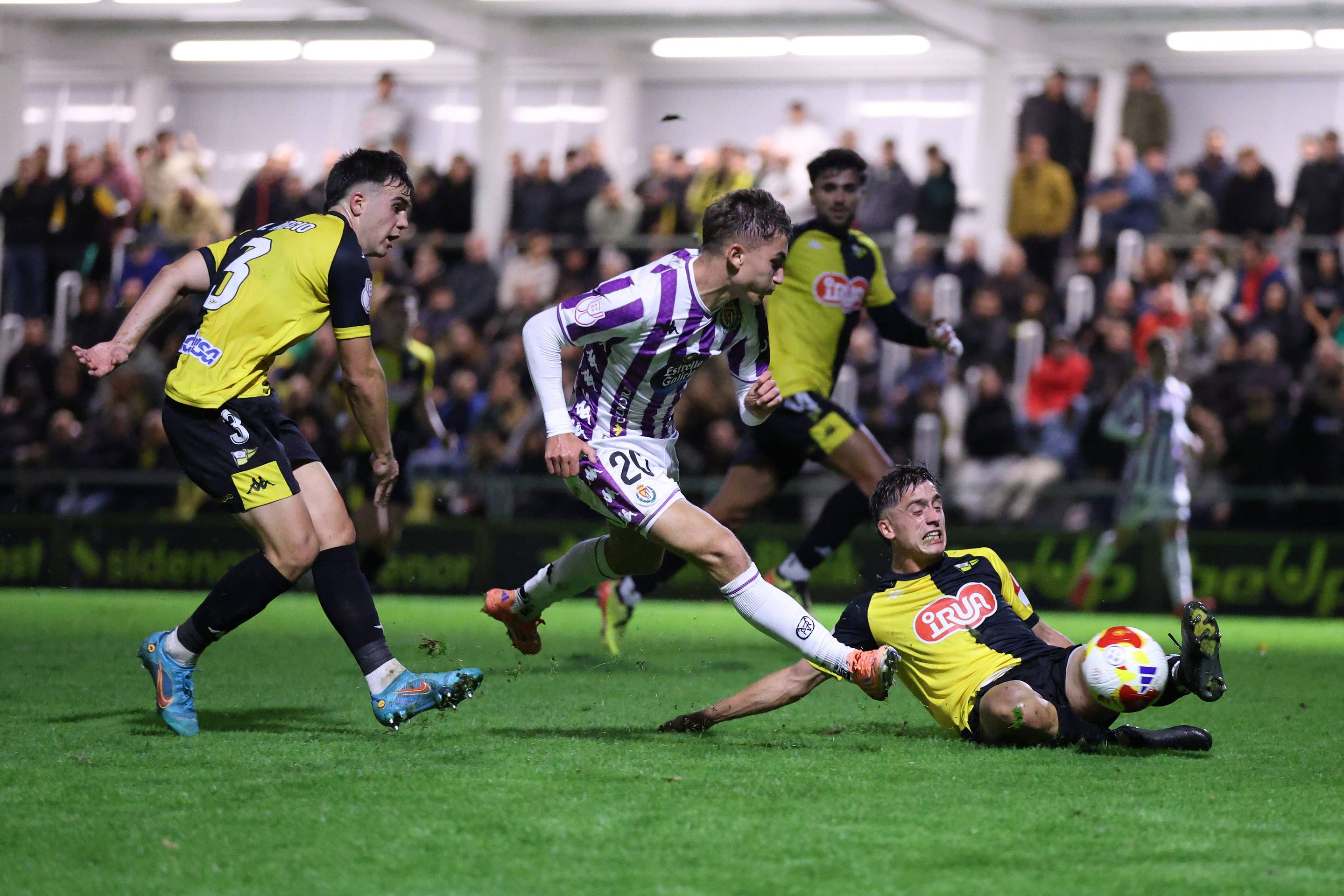 Las imágenes de la bochornosa eliminación del Real Valladolid