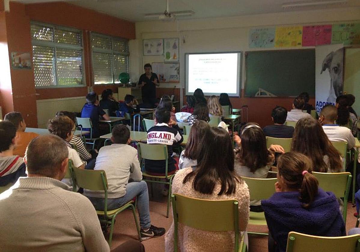 Imagen de archivo de una clase en el colegio León Felipe.