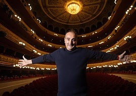 Manel Iglesias, director de la gala de clausura de Seminci, en el teatro Calderón.