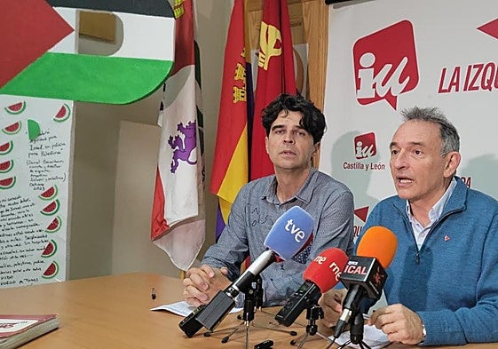 Juan Gascón y Enrique Santiago, hoy en rueda de prensa.