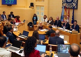 Un momento del pleno de este viernes.