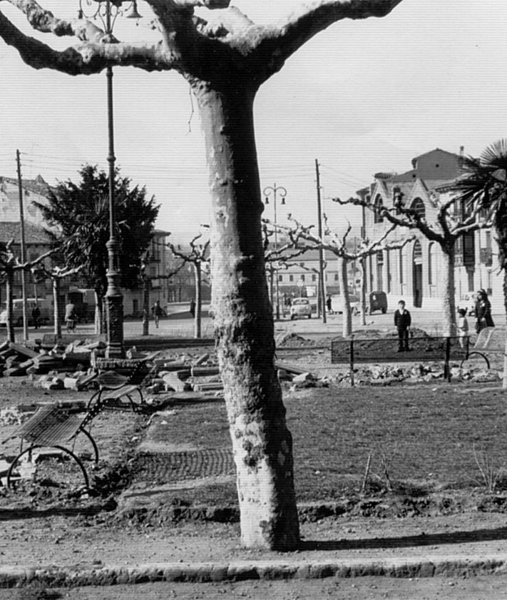 Imagen secundaria 2 - Fotografías antiguas de los lugares donde actuaron los exhibicionistas de 1905: el Campo Grande, las calles Muro y Gamazo y las inmediaciones de San Nicolás.