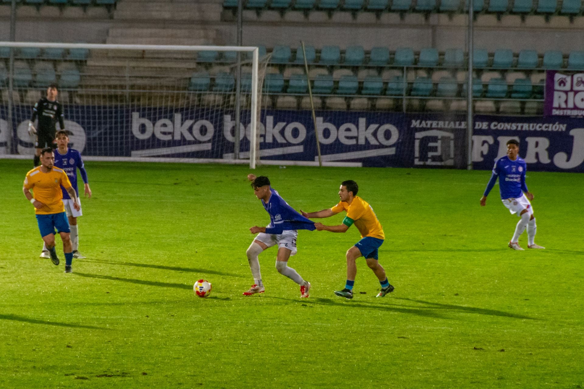 El Palencia Cristo sigue en lo alto de la tabla