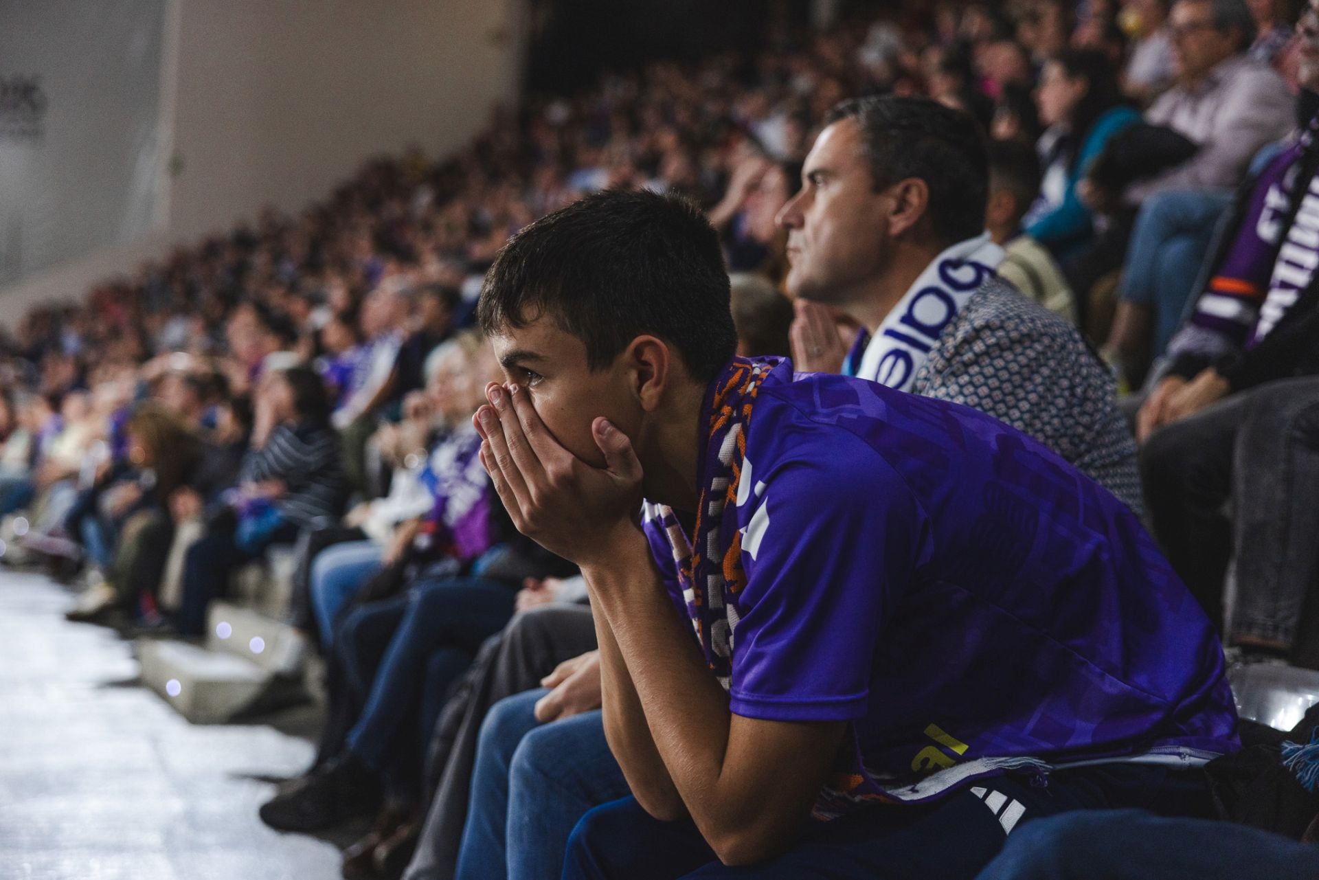 Búscate en las gradas del Súper Agropal Palencia-Alicante