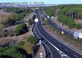 Imagen de la cámara de tráfico de la DGT en la A-62 en el término municipal de pollos.