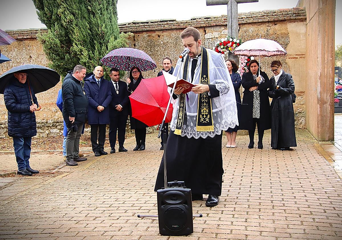 El emotivo recuerdo de los difuntos