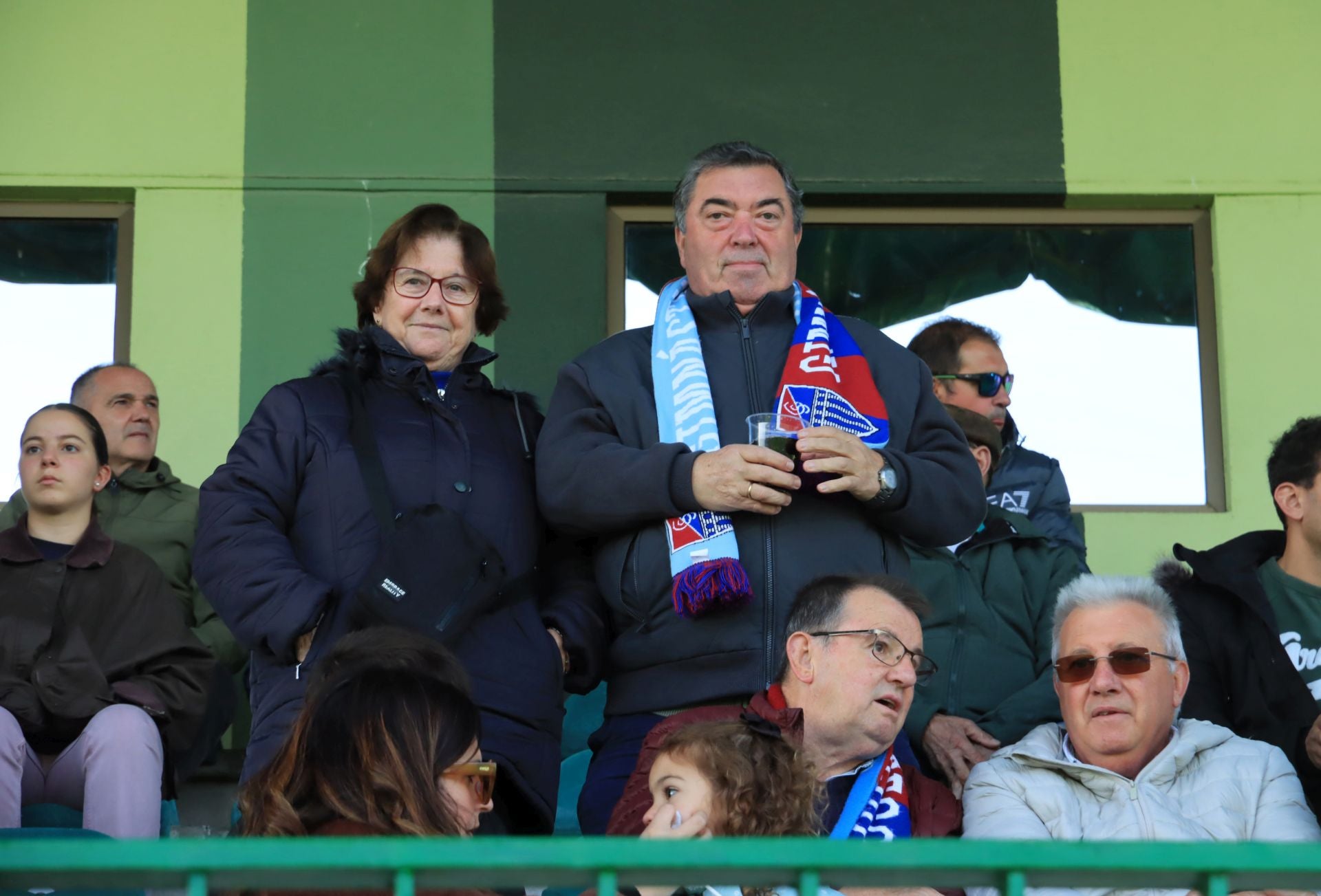 Búscate en las gradas de La Albuera durante el partido de la Segoviana