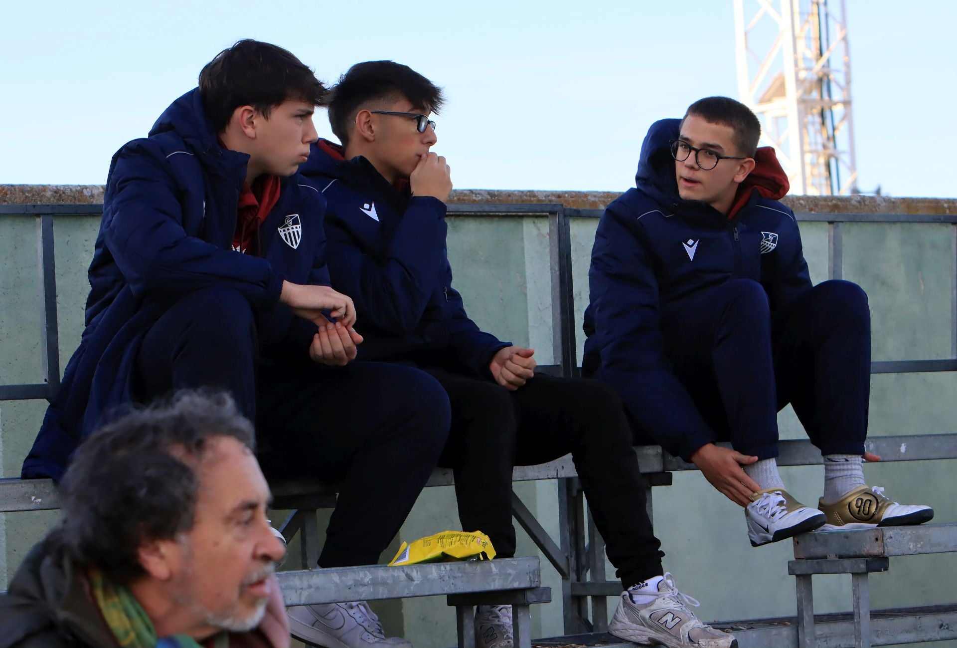 Búscate en las gradas de La Albuera durante el partido de la Segoviana