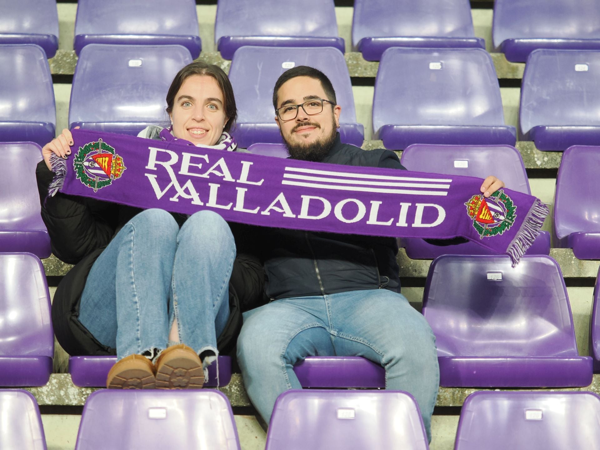 Búscate en la grada del estadio José Zorrilla (1/4)