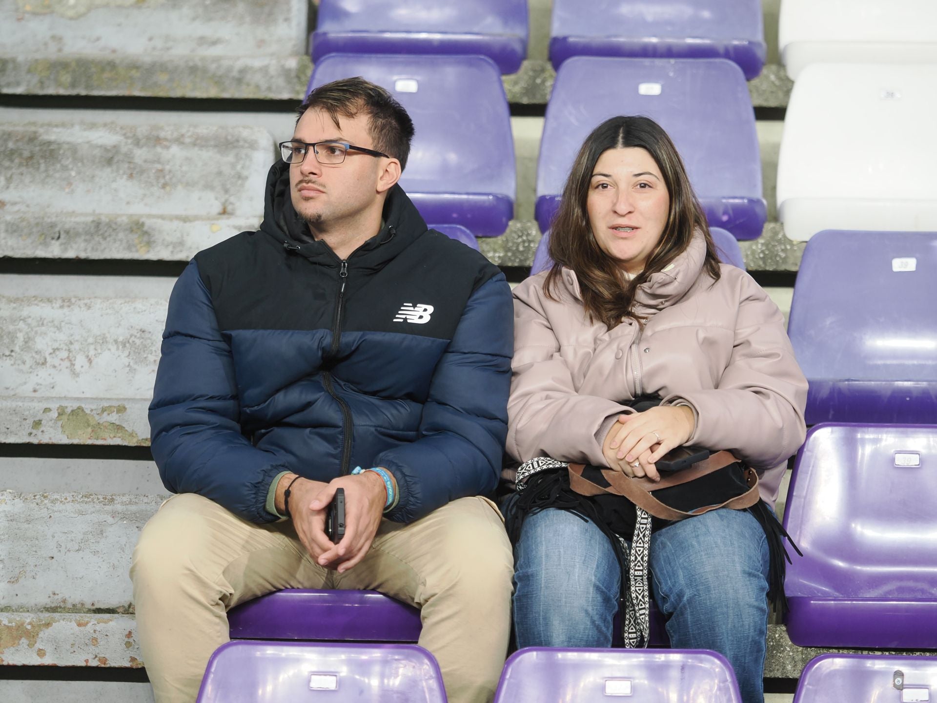 Búscate en la grada del estadio José Zorrilla (1/4)