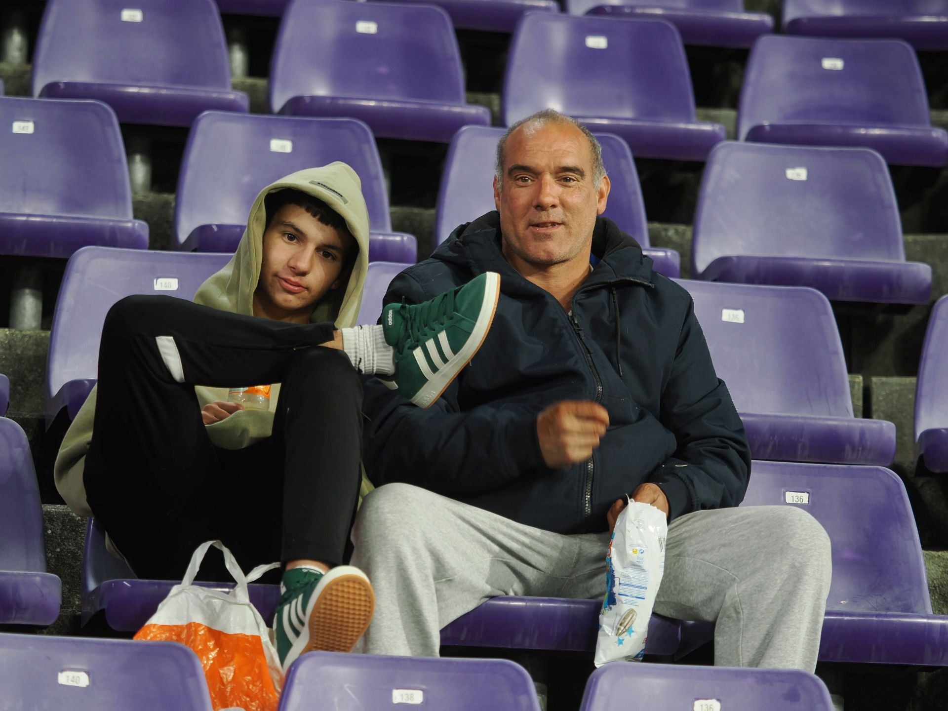 Búscate en la grada del estadio José Zorrilla (2/4)
