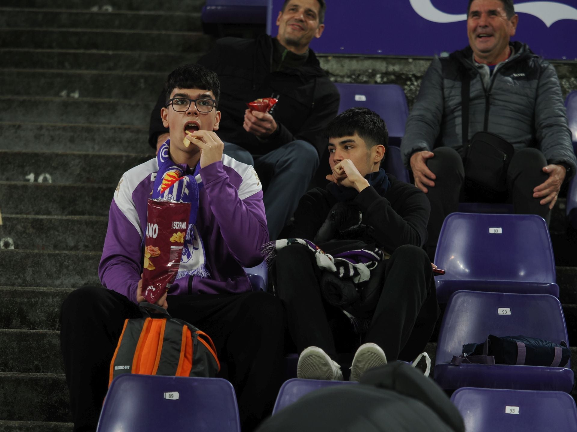 Búscate en la grada del estadio José Zorrilla (4/4)