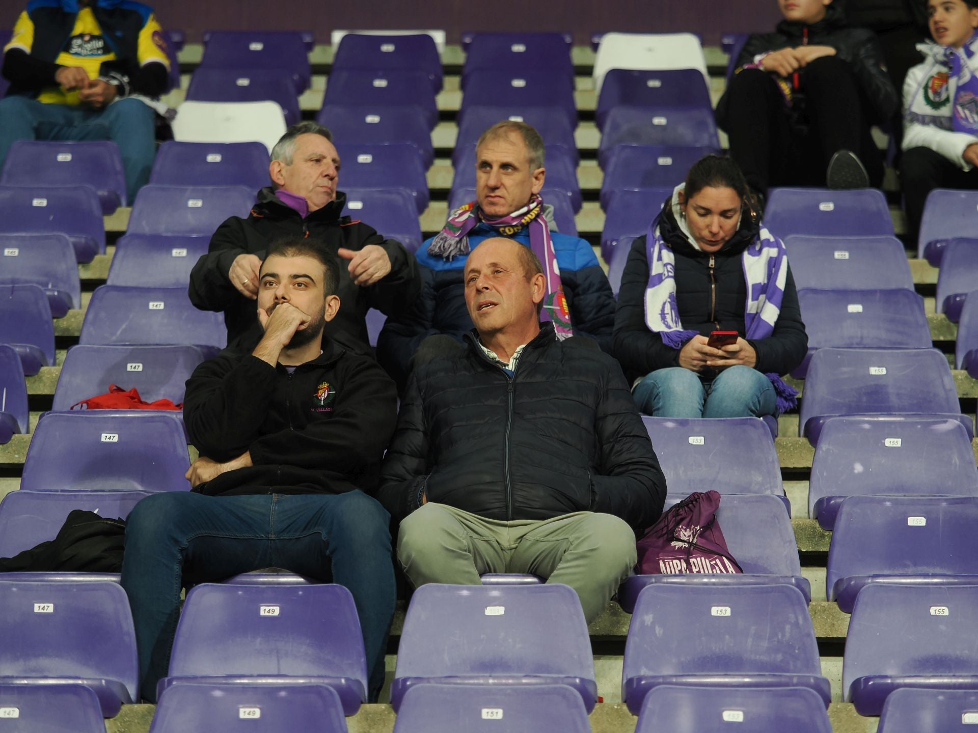 Búscate en la grada del estadio José Zorrilla (4/4)