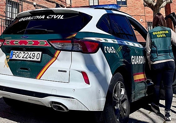 Patrulla de la Guardia Civil en la provincia de Segovia.