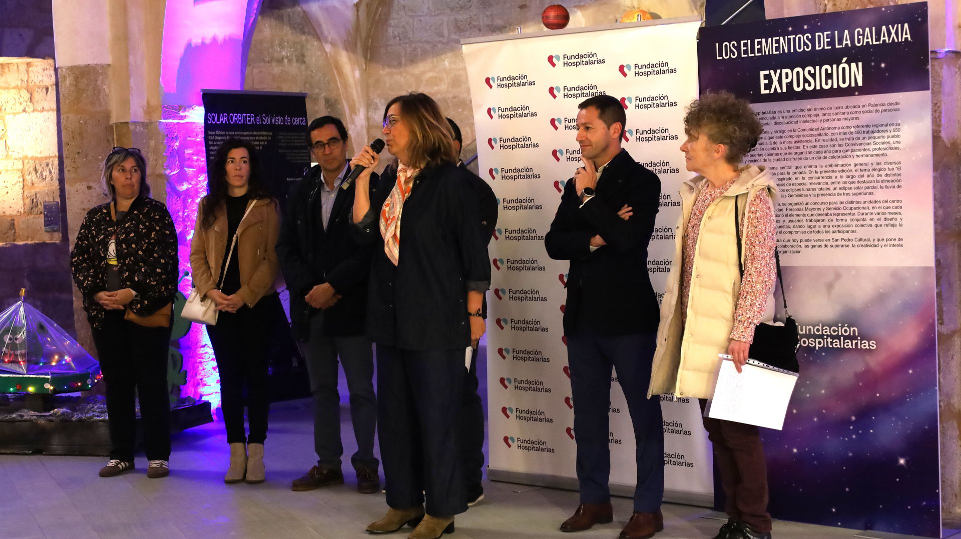Hospitalarias reinterpreta el cosmos en Palencia
