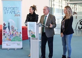 Presentación de la jornada Deporte y Familia en el Campo de la Juventud.