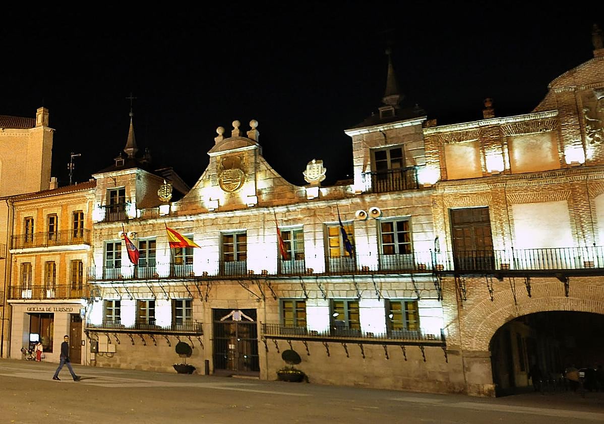 La fachada del Ayuntamiento de Medina del Campo, en una imagen de archivo.