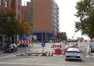 Las obras de la red de calor menguan y permiten la reapertura parcial de la salida sur de Parquesol